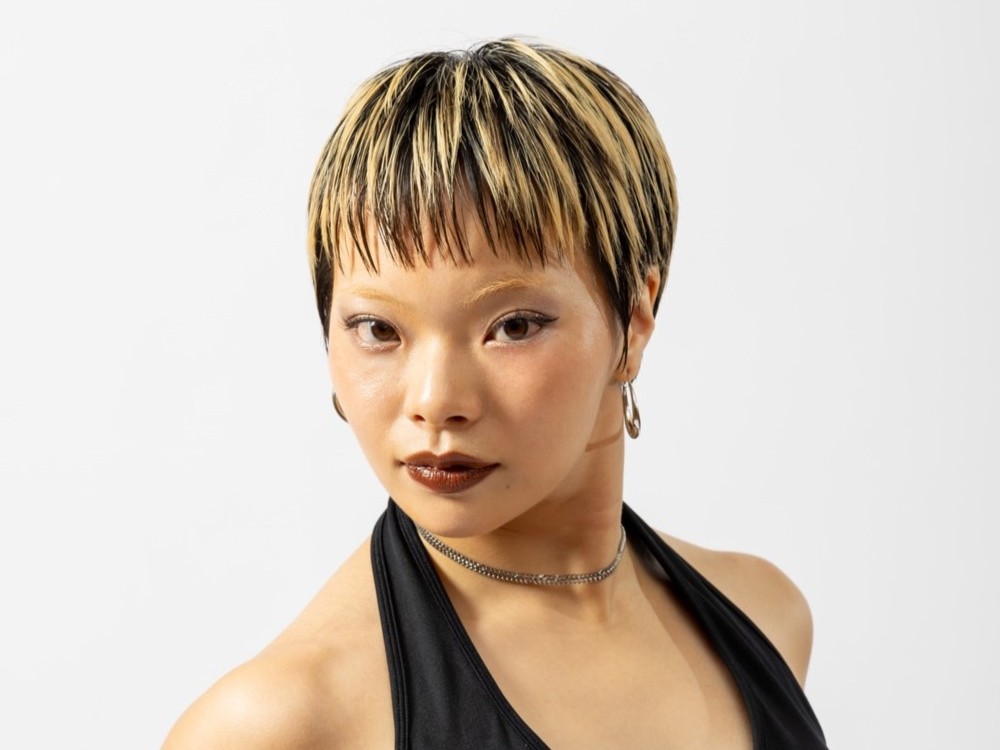 【谷本有紀】がミュージカル 『チャーリーとチョコレート工場』にて振付助手をつとめております。